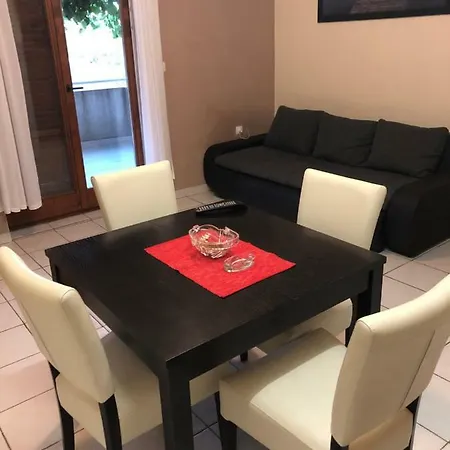 Bura Apartment *
